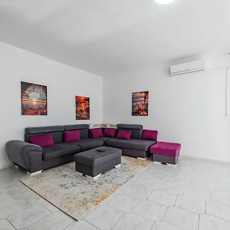 Apartment The Promenade Seaview By Ps