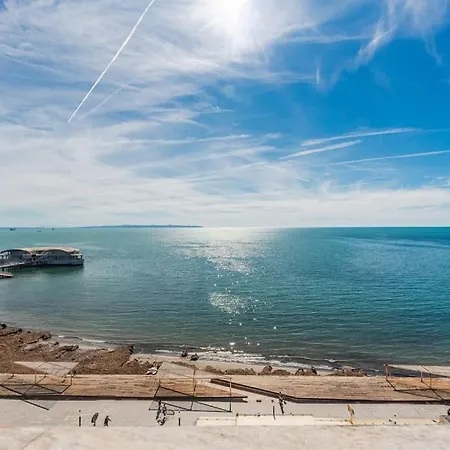 The Promenade Seaview By Ps Apartment Durres