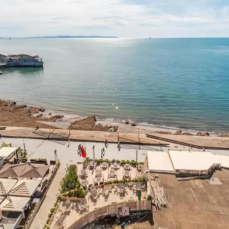 아파트 The Promenade Seaview By Ps Durrës