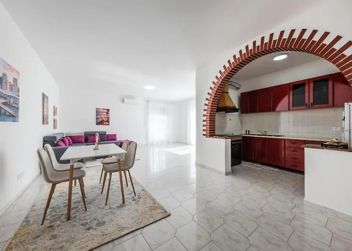 The Promenade Seaview By Ps Apartment