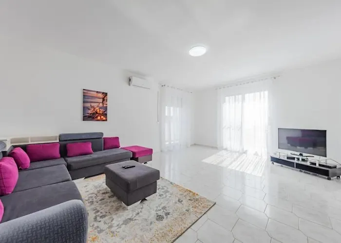 The Promenade Seaview By Ps Apartment